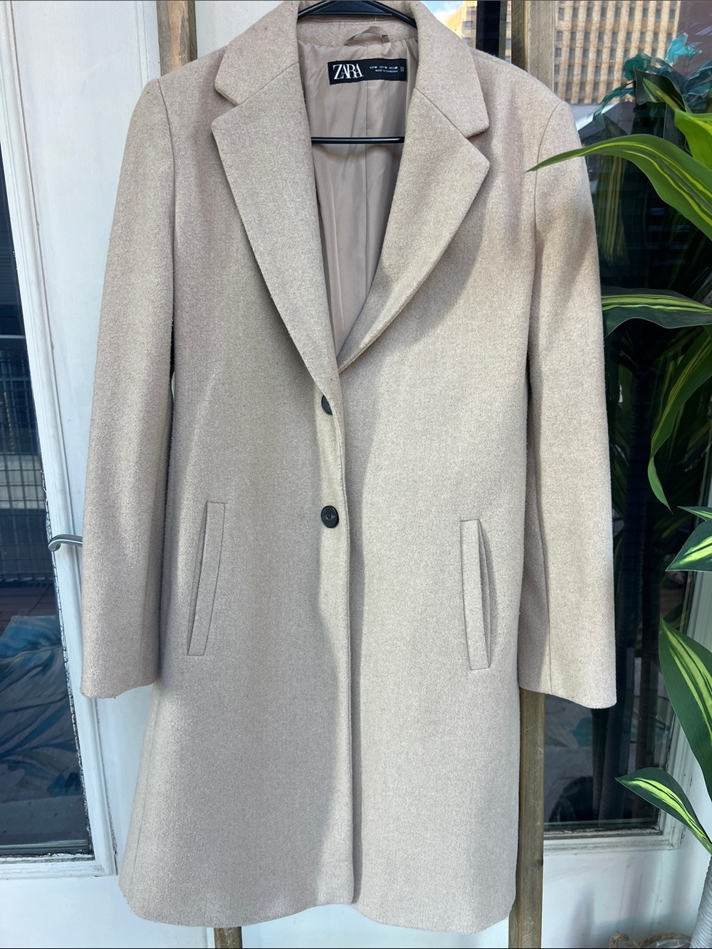 Zara Light Beige Single-Breasted Trench Coat